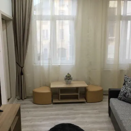 Apartament Patricia Apartment *